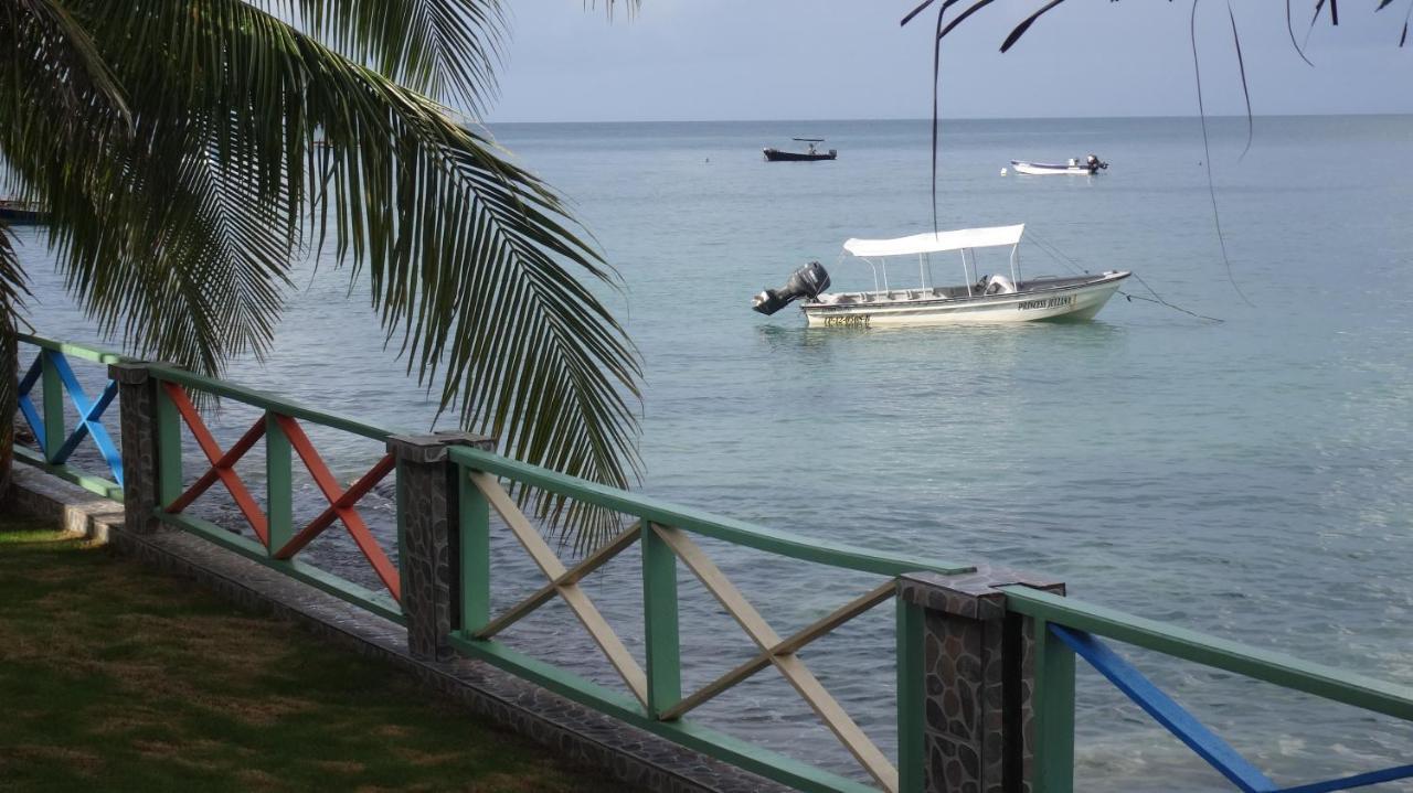 Hotel Posada Del Mar Fresh Water Bay Ngoại thất bức ảnh